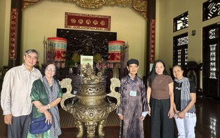 Tác giả, nghệ sĩ TP HCM gặp gỡ người giữ lửa ký ức về Thủ khoa Bùi Hữu Nghĩa