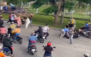CLIP: Bắt giữ nhóm nam, nữ gây náo loạn trong Khu Công nghiệp Amata