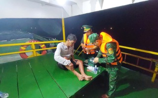 CLIP: Ngư dân Gia Lai kể lại khoảnh khắc sống sót kỳ diệu sau 24 giờ trôi dạt trên biển
