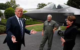 Đồng minh phản ứng thuế quan Mỹ, Tia chớp F-35 "trúng đòn”