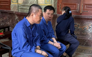 Làm giả tài liệu của Sở Giáo dục - Đào tạo, chiếm đoạt gần 2 tỉ đồng