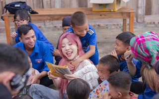 Trang Pháp tạo ấn tượng với "Mãi là người Việt Nam"