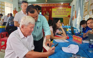 Cấp tập đưa "Bình dân học vụ số" đến với từng người dân Đắk Lắk