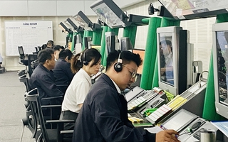 Hãng hàng không "vạ lây" vì thời tiết