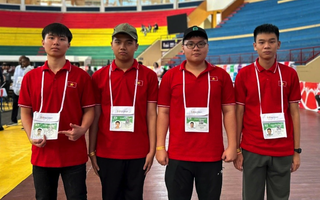 Nam sinh lớp 10 ở Lâm Đồng giành huy chương bạc Olympic Tin học quốc tế