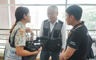 Hơn 9,5 điểm/môn mới trúng tuyển ngành "hot" Trường ĐH Khoa học Xã hội và Nhân văn TP HCM