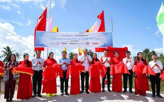 Khánh thành cầu giao thông ở Cà Mau do Báo Thanh Niên vận động