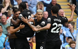 Địa chấn: Tottenham quật ngã chủ nhà Man City 2-0