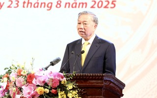 Tổng Bí thư Tô Lâm: Mỗi người làm văn hóa hãy mang trong tim ngọn lửa yêu nước