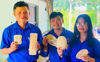 Khởi nghiệp từ... rác thải