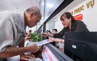 TP HCM: Công chức cấp xã được ủy quyền ký chứng thực bản sao, hợp đồng đất đai