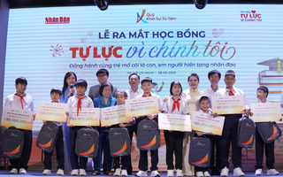 Học bổng tiếp sức cho con người hiến tạng