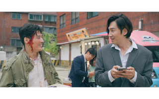 "Thị đế Beaksang" Kang Ha-neul so kè Lee Kwang-soo trong phim Việt - Hàn