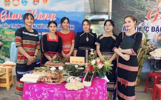 Phiên chợ ở miền núi Đà Nẵng diễn ra 3 ngày, thu về hàng tỉ đồng