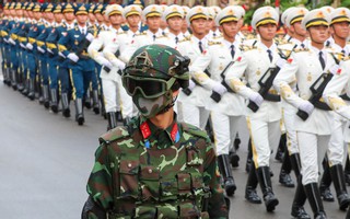 Lực lượng trinh sát đặc nhiệm luôn che kín mặt, âm thầm bảo vệ an ninh tại A80