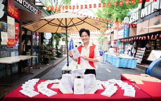 MC Hải Linh cài cắm thông điệp về giới tính trong sách đầu tay