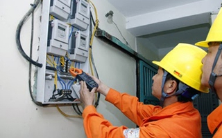 Một số khu vực ở Hà Nội mất điện giữa thời tiết nóng trên 39 độ C