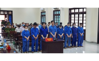 Trả hồ sơ để điều tra bổ sung vụ 14 cựu cán bộ hải quan tiếp tay cho buôn lậu