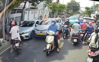 Công an TP HCM xác minh nhóm người đánh nhau giữa đường