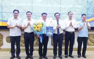 Ông Nguyễn Mạnh Cường nhận quyết định phê chuẩn làm Phó Chủ tịch UBND TP HCM