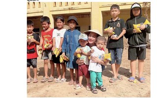 Hoa hậu Nguyễn Ngọc Hiếu chung tay hỗ trợ bà con khó khăn