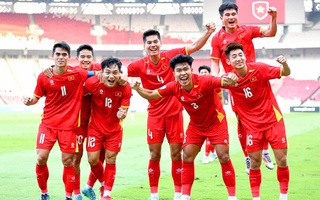 Chờ tân binh thể hiện