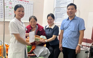 Sản phụ sinh con ngay tại trạm y tế khi đi nhận quà Quốc khánh, đặt tên Hồ Quốc Khánh
