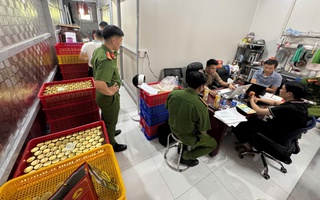 Phát hiện hơn 38.000 lọ nước yến giả, bán đi khắp Đà Nẵng, Hải Phòng, Thanh Hóa