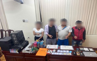 Bắt nhóm đối tượng làm giả hàng trăm sổ đỏ, bằng cấp, giấy khám sức khỏe