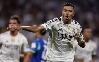 "Người hùng" Mabppe lập kỳ tích, Real Madrid thoát hiểm tại Bernabeu