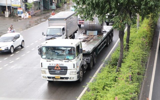 Rùng mình trước "bom thép" chực chờ lăn trên phố