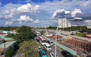 Khung cảnh khó tin khi người dân quay trở lại TP HCM sau kỳ nghỉ lễ