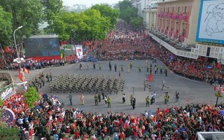 Emotional, proud rally and parade mark 80th National Day