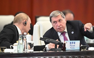 Nga lên tiếng dứt khoát trước đồn đoán về thượng đỉnh ba bên với Mỹ và Ukraine