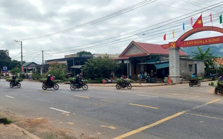 Hình ảnh khác lạ tại ngã 3 chợ Tân Long - nơi xe tải lao vào chợ khiến 3 người chết