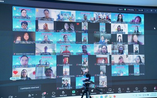 Launching a worldwide initiative to promote Vietnamese language and culture