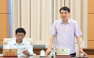 Ông Nguyễn Đắc Vinh: Kỷ luật quá nhẹ với học sinh lệch chuẩn sẽ gây hệ lụy xấu cho xã hội