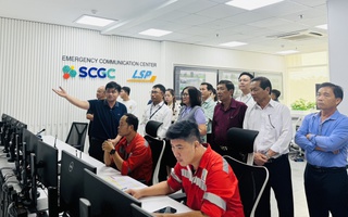 100 người dân xã Long Sơn tham quan tổ hợp hóa dầu 5,5 tỉ USD