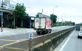 Phạt tài xế xe tải đi ngược chiều trên Quốc lộ 1A từ clip của dân cung cấp