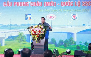 Thủ tướng: Cầu Phong Châu mới hàn gắn vết thương, nhen lên niềm tin