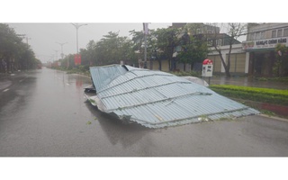 Hà Tĩnh tan hoang sau bão số 10 Bualoi