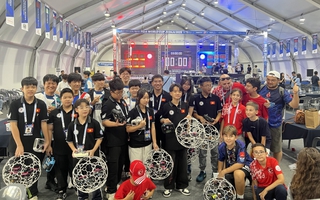 Đội tuyển DroneSoccer Việt Nam giành giải thưởng tại FIDA WorldCup