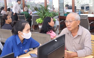 Tận tâm, chu đáo phục vụ người dân