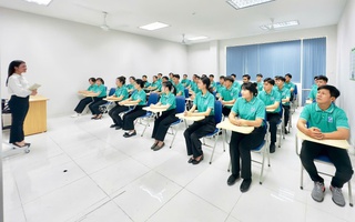 Xuất khẩu lao động gặp khó