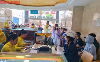 Giá vàng tiếp tục tăng vọt, vàng miếng SJC trên thị trường tự do xấp xỉ 140 triệu đồng/lượng