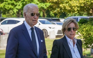 Đang điều trị ung thư tuyến tiền liệt, ông Joe Biden phẫu thuật ung thư da