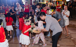 Khuấy động kinh tế đêm
