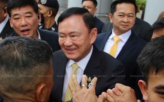 Rời Thái Lan trước phán quyết, liệu ông Thaksin có quay về?
