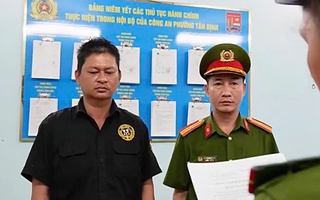 TP HCM: Bắt khẩn cấp người đàn ông liên quan 2 clip phản cảm