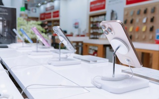 iPhone 17 mở bán, giá máy đời cũ giảm sâu